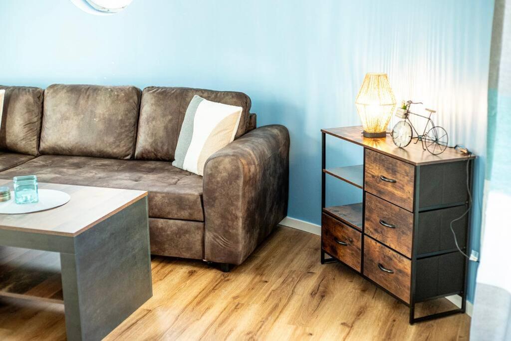 Fabrikdesign Dueren Apartment *